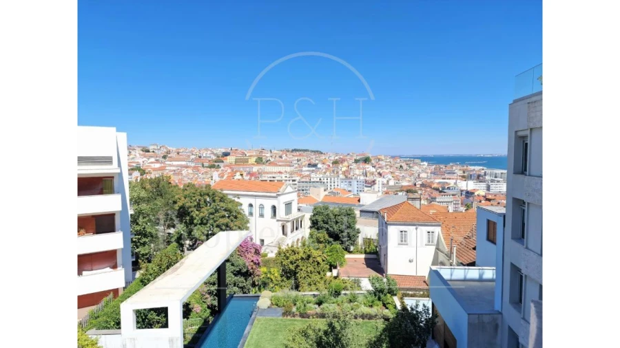 Apartamento T4 para Arrendamento em Estrela Foto 3