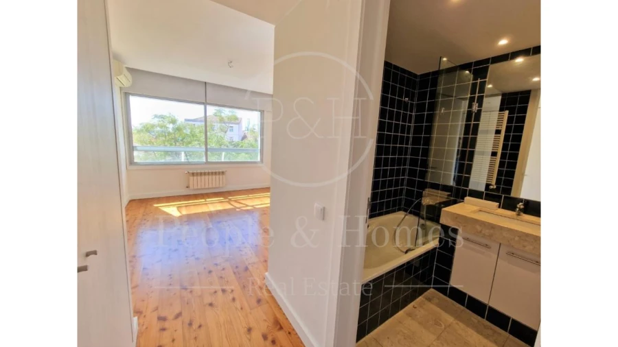 Apartamento T4 para Arrendamento em Estrela Foto 18