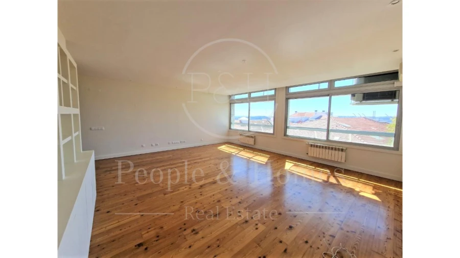 Apartamento T4 para Arrendamento em Estrela Foto 6