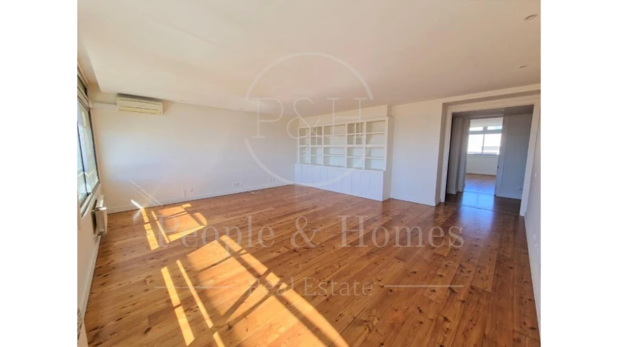 Apartamento T4 para Arrendamento em Estrela Foto 7