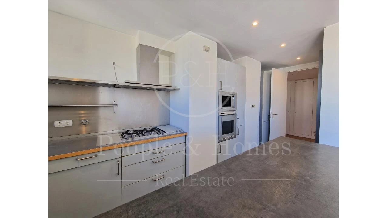 Apartamento T4 para Arrendamento em Estrela Foto 13