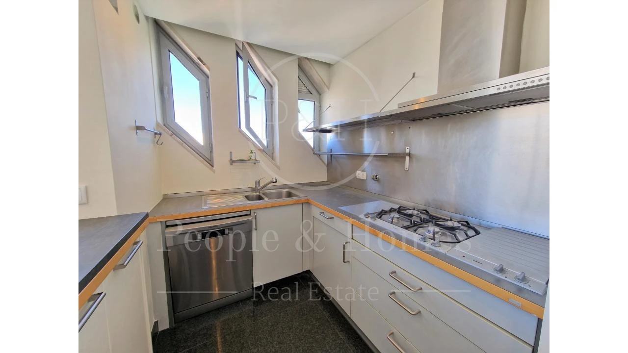 Apartamento T4 para Arrendamento em Estrela Foto 14