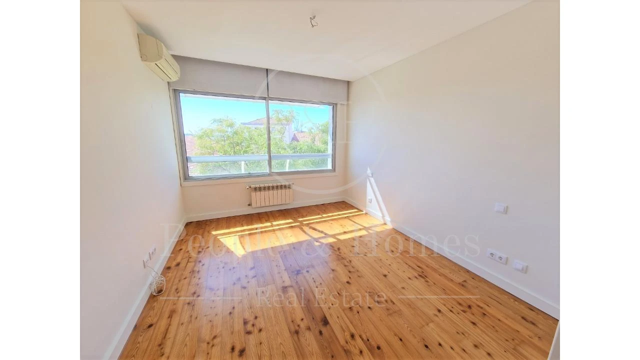 Apartamento T4 para Arrendamento em Estrela Foto 19