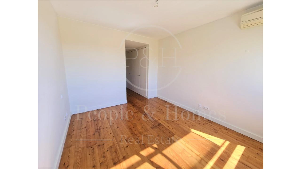 Apartamento T4 para Arrendamento em Estrela Foto 20