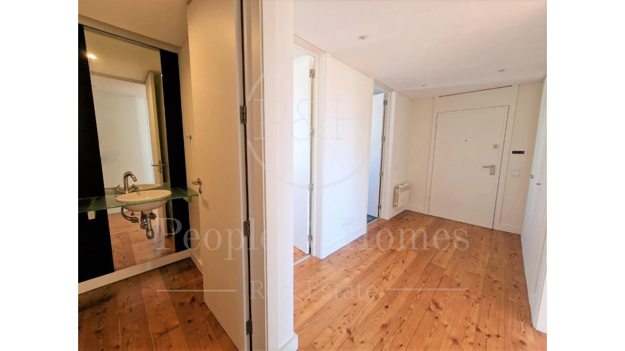 Apartamento T4 para Arrendamento em Estrela Foto 4