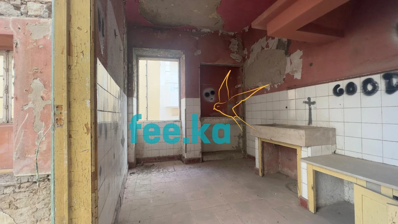 Moradia T4 para Venda em Alcains Foto 5