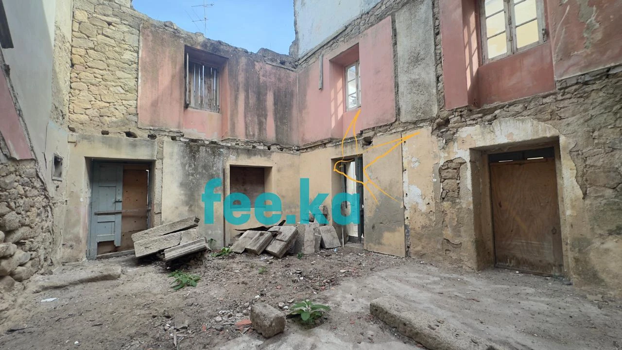 Moradia T4 para Venda em Alcains Foto 17