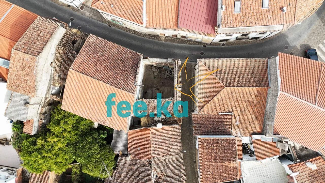 Moradia T4 para Venda em Alcains Foto 21