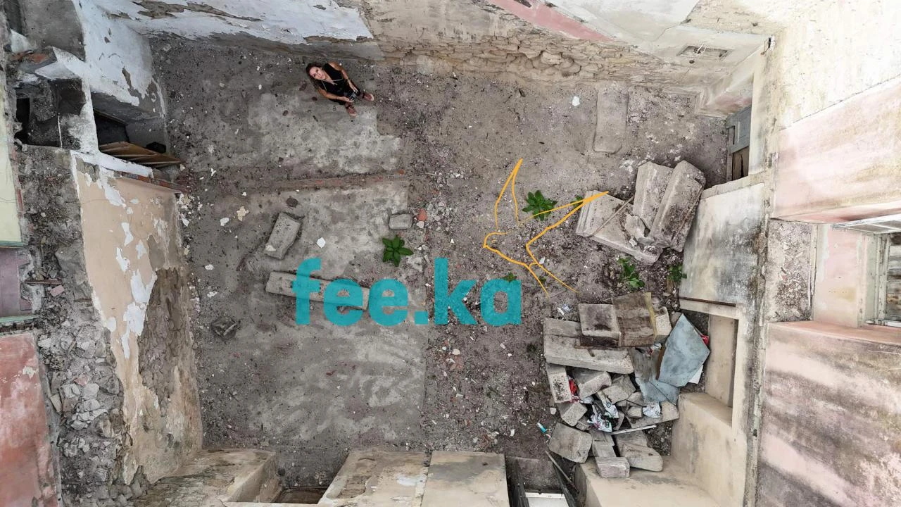 Moradia T4 para Venda em Alcains Foto 24