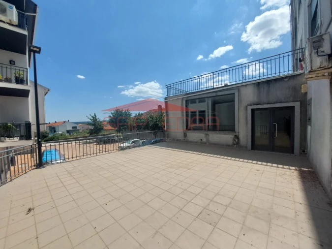 Loja para Venda em Guarda Foto 18