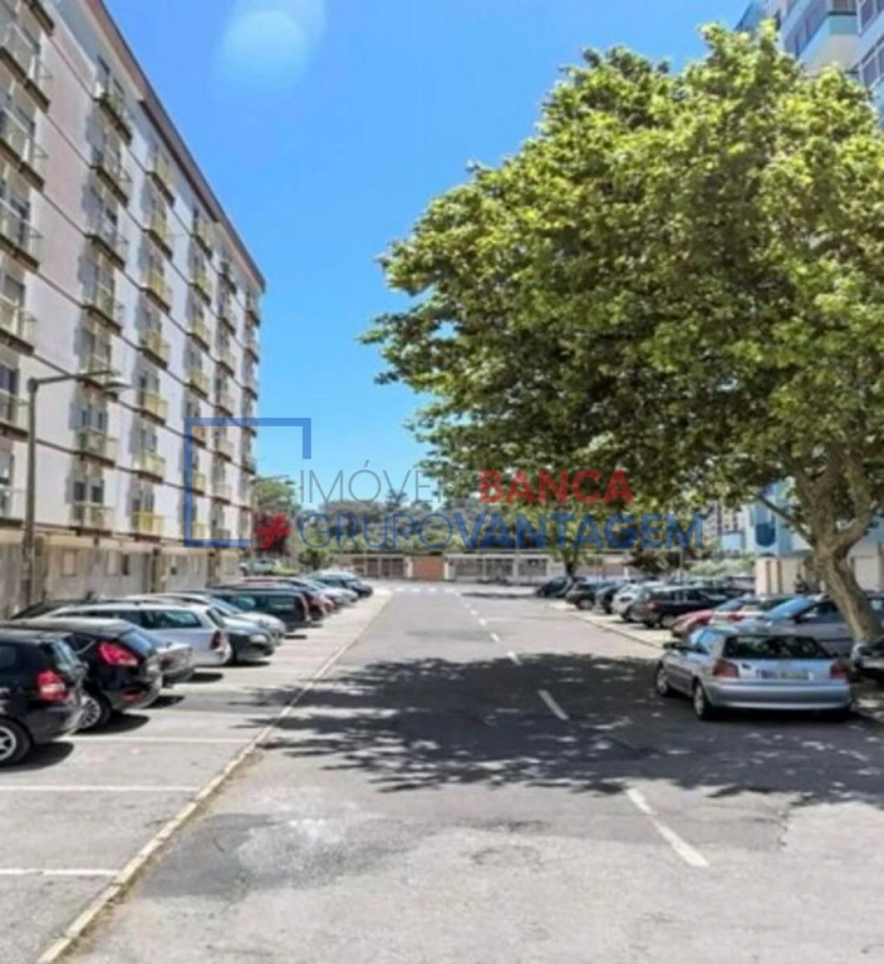 Apartamento T2 para Venda em Agualva e Mira-Sintra Foto 13