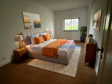 Apartamento T2 para Venda em Agualva e Mira-Sintra