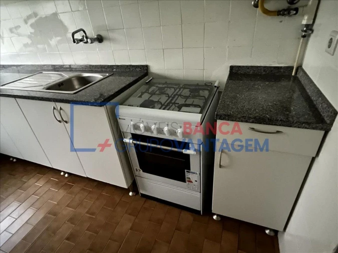Apartamento T2 para Venda em Agualva e Mira-Sintra Foto 9