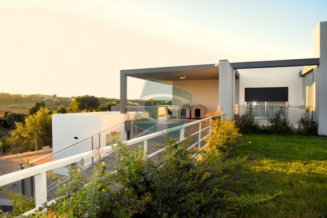 Moradia T5 para Venda em Pontevel Foto 33