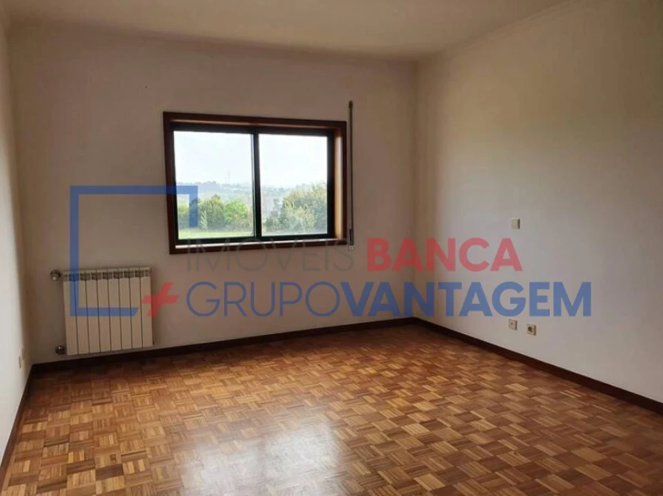 Apartamento T2 para Venda em Paço de Sousa Foto 11