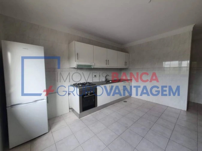 Apartamento T2 para Venda em Paço de Sousa Foto 7