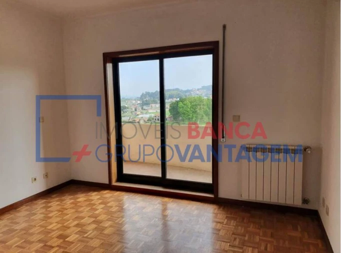 Apartamento T2 para Venda em Paço de Sousa Foto 8