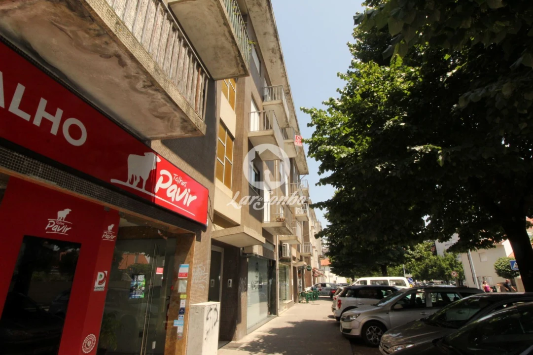 Apartamento T2 para Venda em Fafe Foto 1