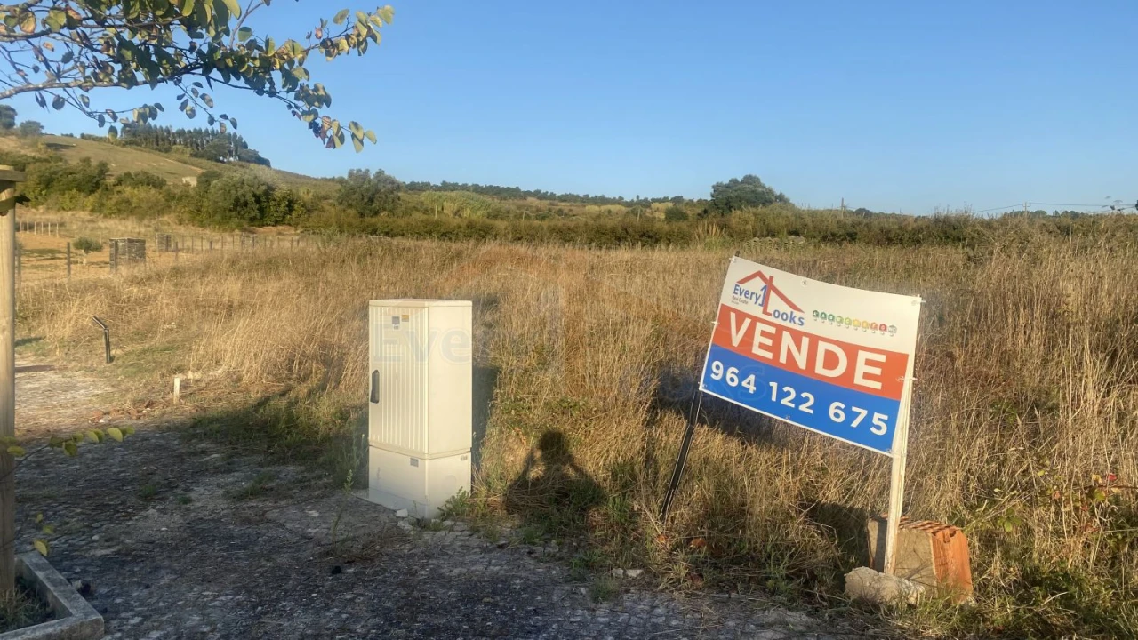 Terreno para Venda em Roliça Foto 1