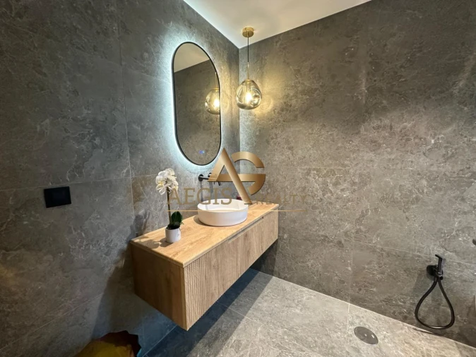 Apartamento T2 para Venda em São Martinho Foto 11