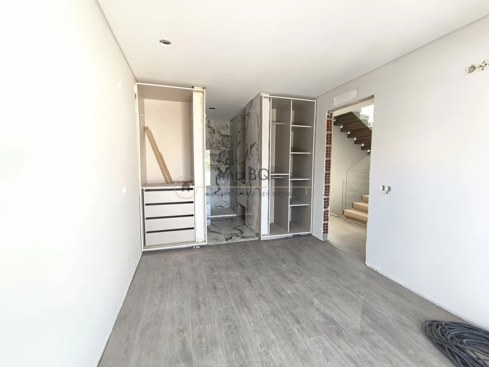 Moradia T3 para Venda em Alcochete Foto 24