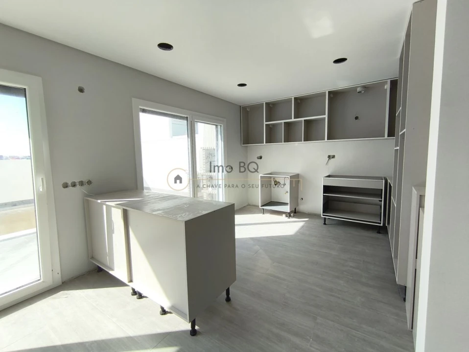 Moradia T3 para Venda em Alcochete Foto 3