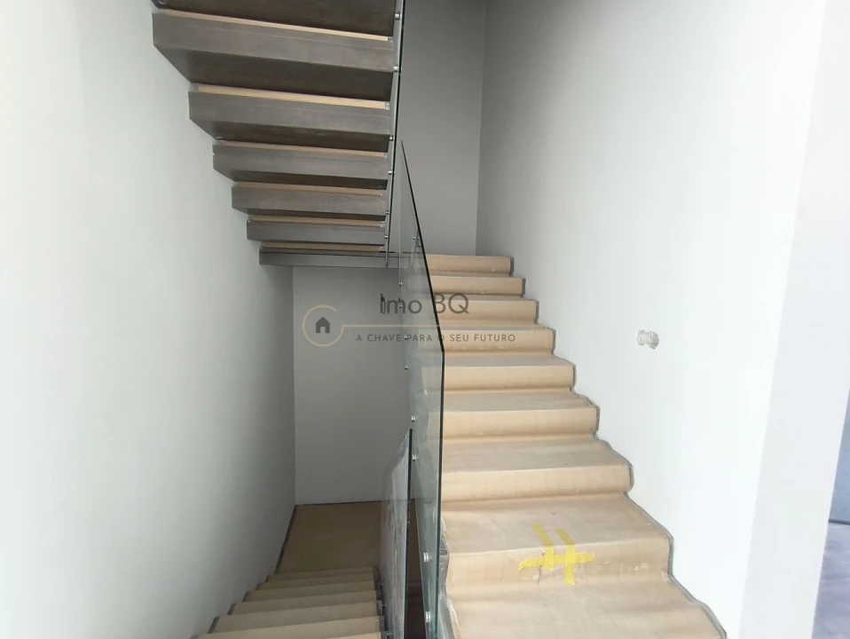 Moradia T3 para Venda em Alcochete Foto 13