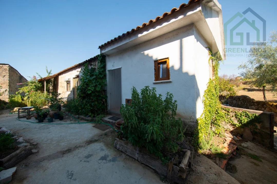 Moradia T2 para Venda em Lagares Foto 1