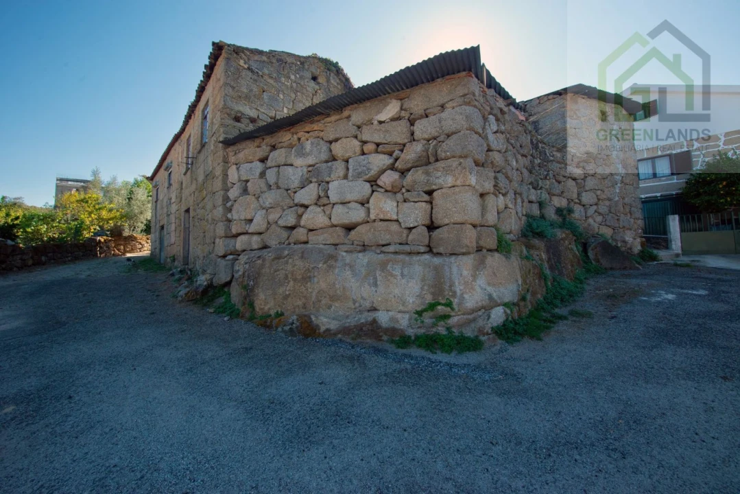 Moradia T2 para Venda em Lagares Foto 5