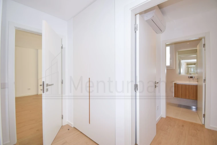 Apartamento T3 para Venda em Carcavelos e Parede Foto 25