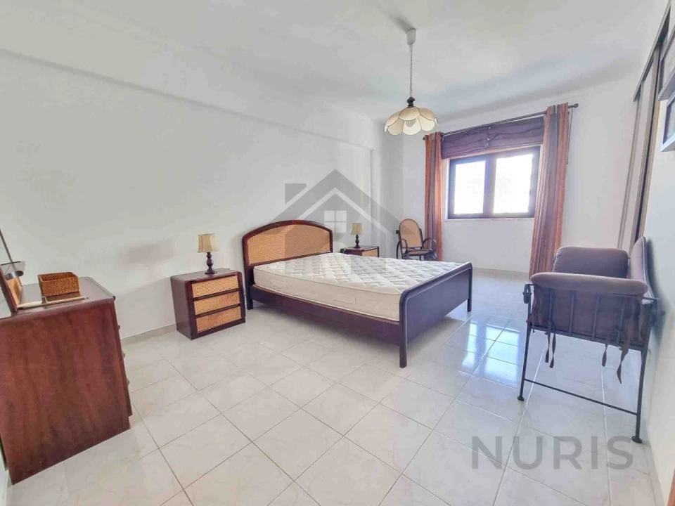 Apartamento T2 para Arrendamento em Portimão Foto 9