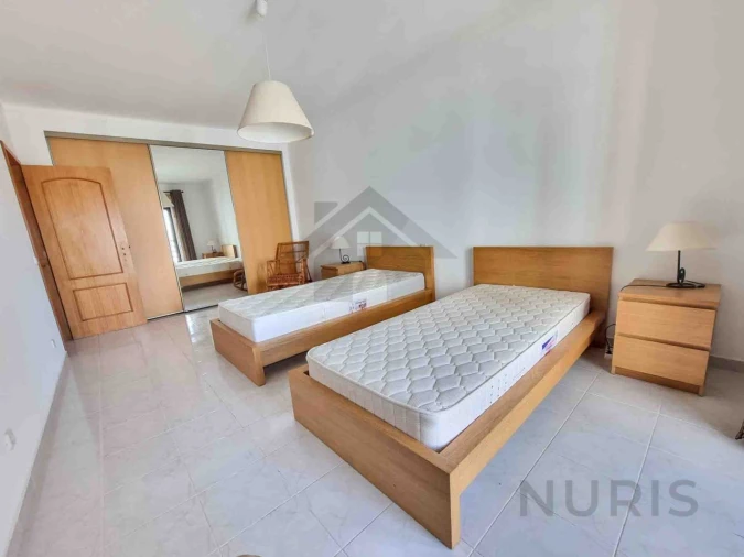 Apartamento T2 para Arrendamento em Portimão Foto 14