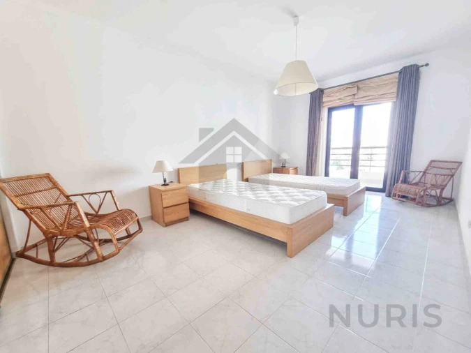 Apartamento T2 para Arrendamento em Portimão Foto 13