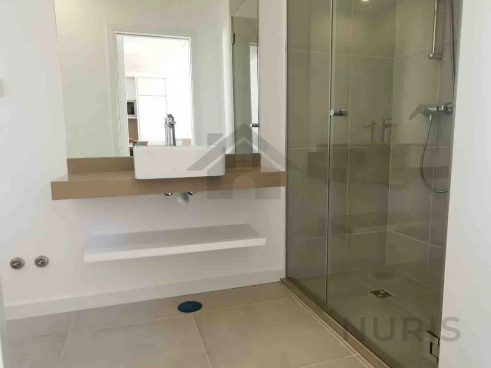 Apartamento T1 para Arrendamento em Portimão Foto 7