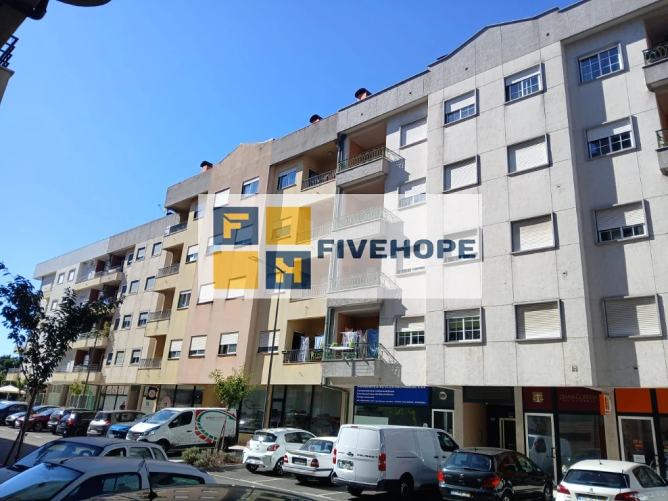 Apartamento T2 para Venda em Lousã e Vilarinho Foto 1