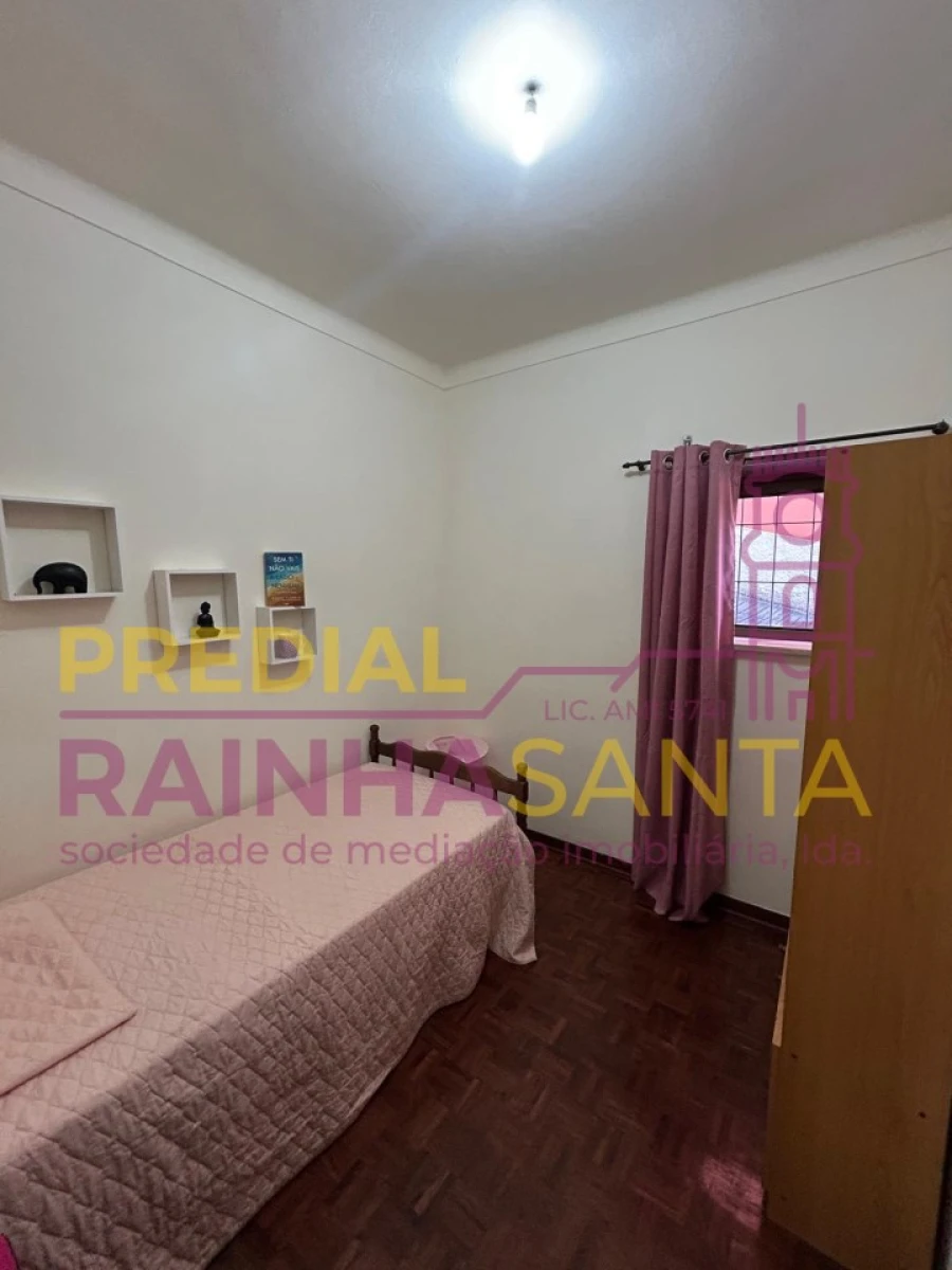 Quarto para Arrendamento em Santa Clara e Castelo Viegas Foto 2