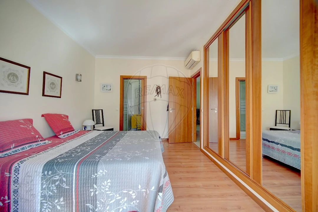 Moradia T4 para Venda em Alcantarilha e Pêra Foto 26