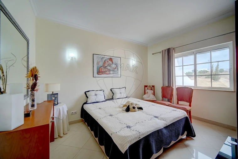 Moradia T4 para Venda em Alcantarilha e Pêra Foto 19