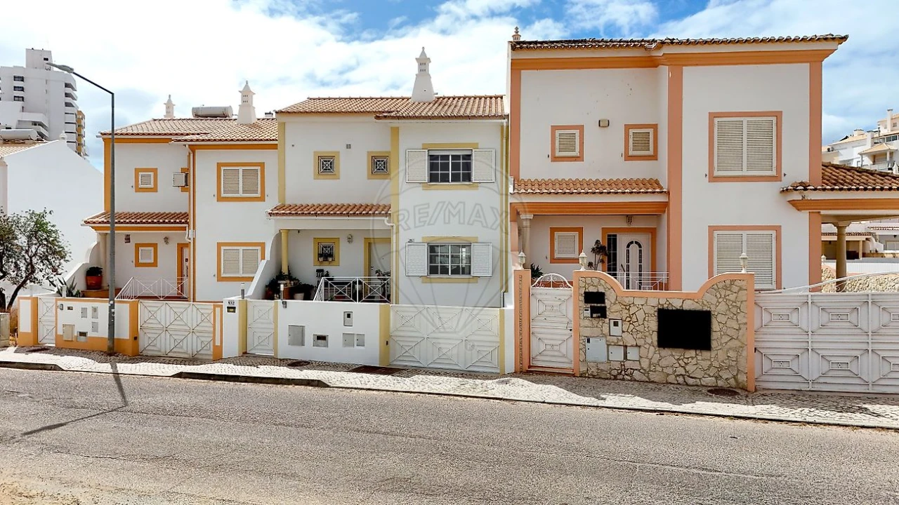 Moradia T4 para Venda em Alcantarilha e Pêra Foto 2