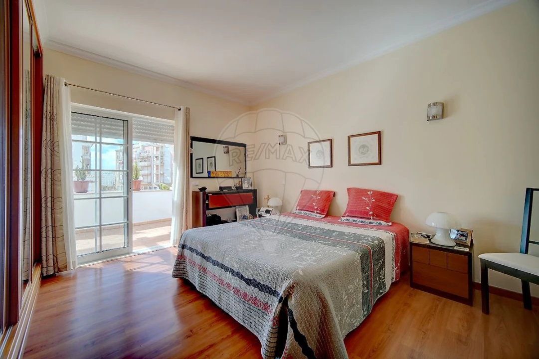 Moradia T4 para Venda em Alcantarilha e Pêra Foto 24