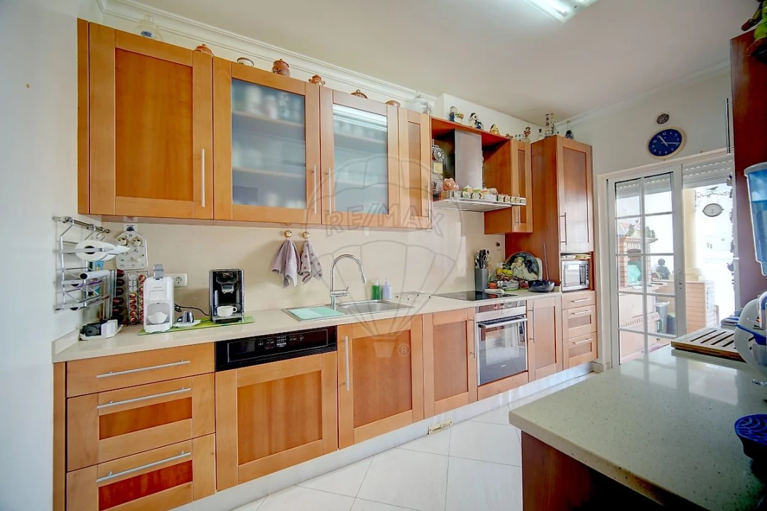 Moradia T4 para Venda em Alcantarilha e Pêra Foto 12