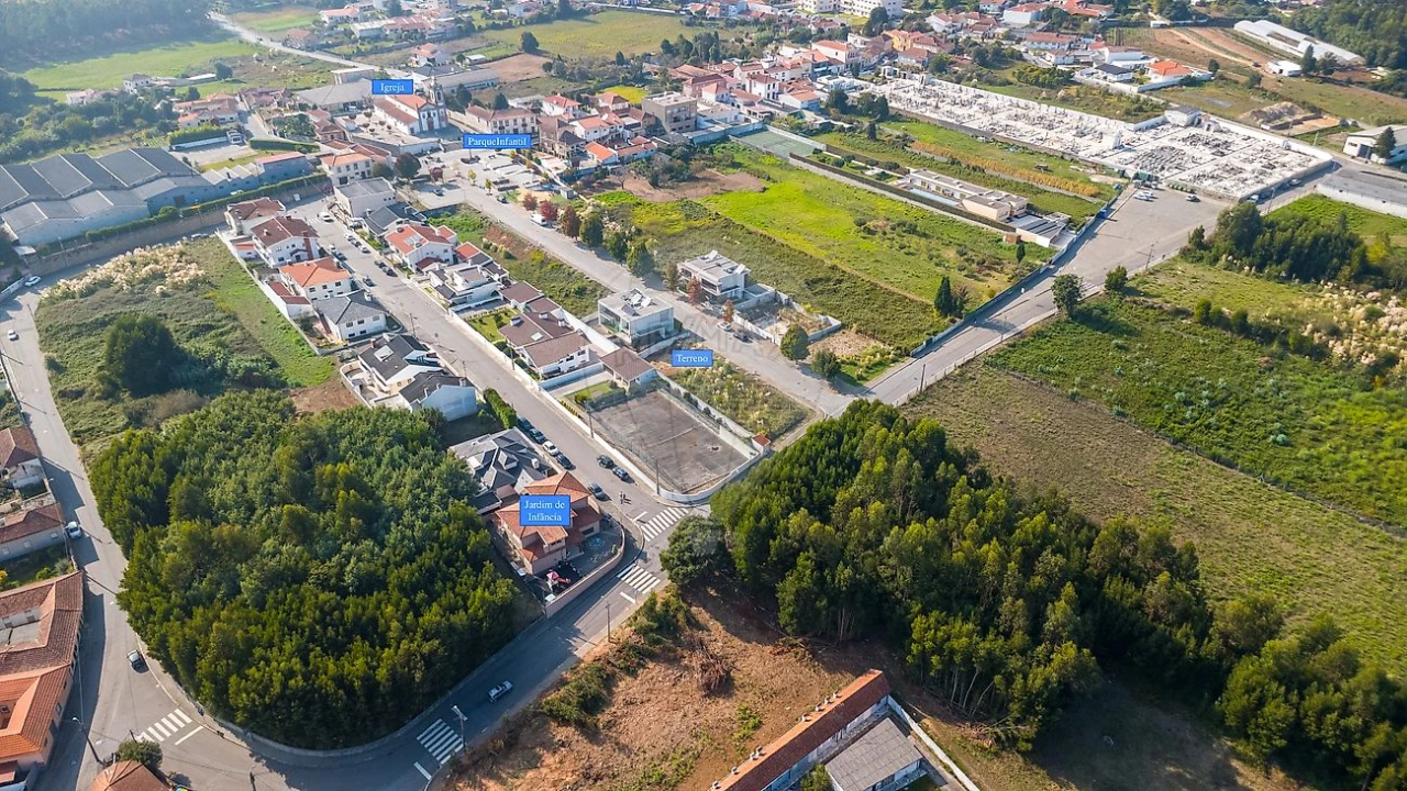 Terreno para Venda em Serzedo e Perosinho Foto 3