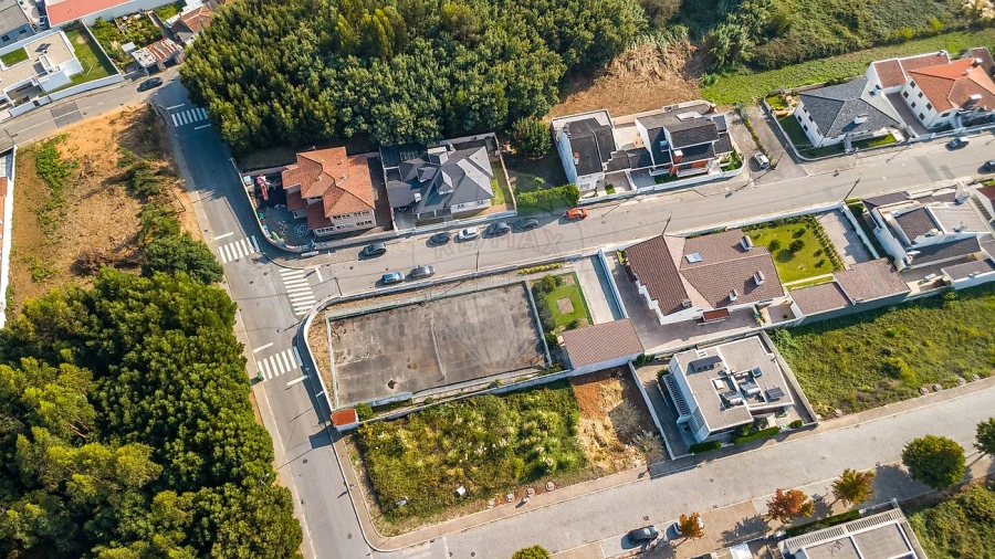 Terreno para Venda em Serzedo e Perosinho Foto 11