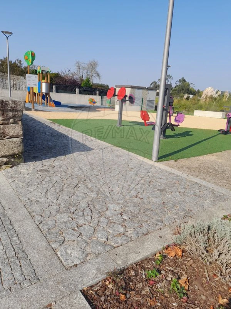 Terreno para Venda em Serzedo e Perosinho Foto 27