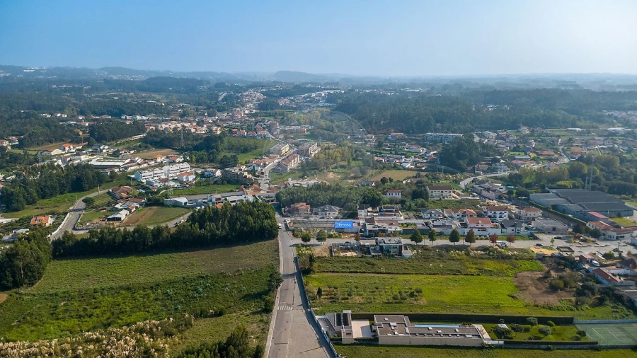 Terreno para Venda em Serzedo e Perosinho Foto 4
