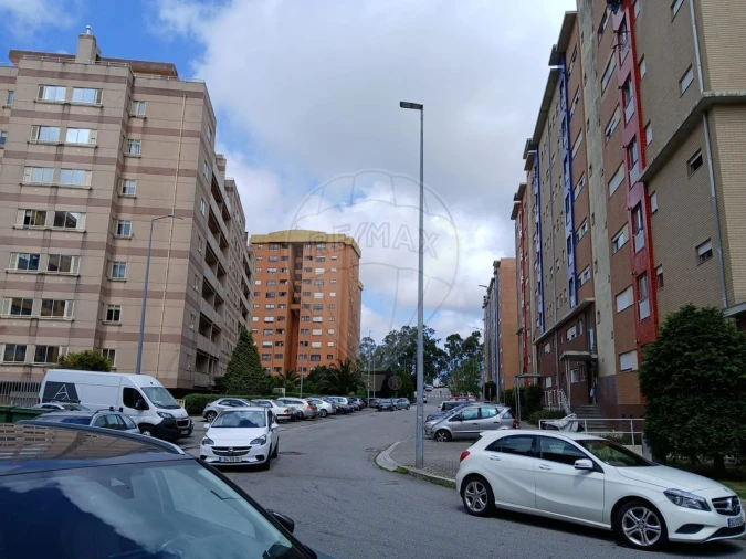 Negócio para Venda em Vilar de Andorinho Foto 13