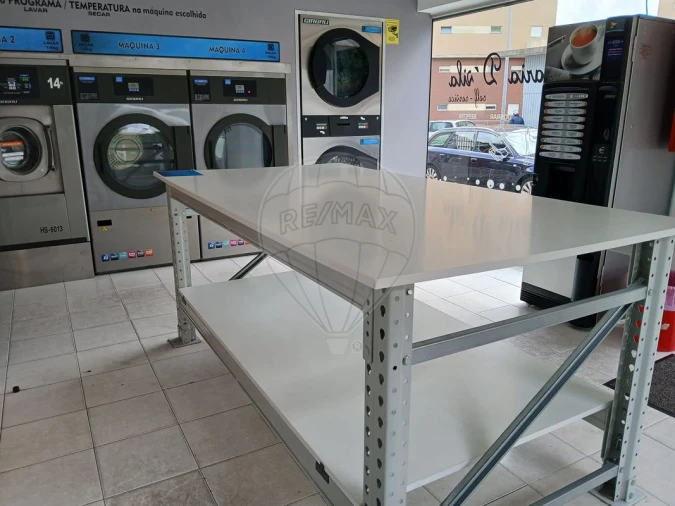 Negócio para Venda em Vilar de Andorinho Foto 14