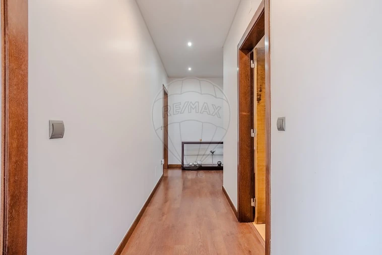 Apartamento T3 para Venda em Ramalhal Foto 30