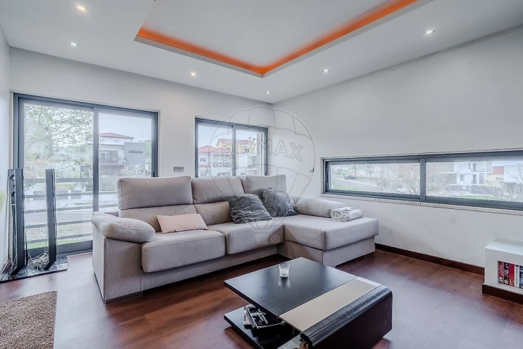 Apartamento T3 para Venda em Ramalhal Foto 10