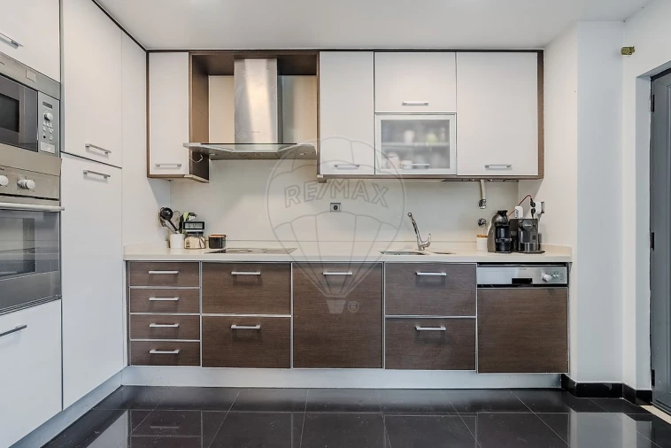 Apartamento T3 para Venda em Ramalhal Foto 16